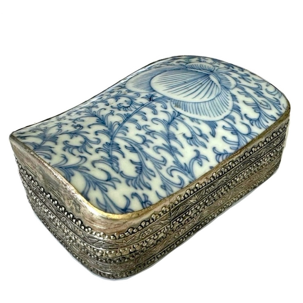 Antique Chinese Porcelain,Silver Plated Trinket / Jewelry / Tobacco Box